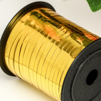Panglica decorativa pentru baloane si cadouri aurie 500 m0.5 cm