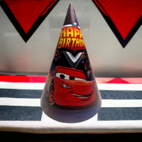 Coifuri 16 x 11 cm McQueen -2 10 bucati in set (2 lei coiful)